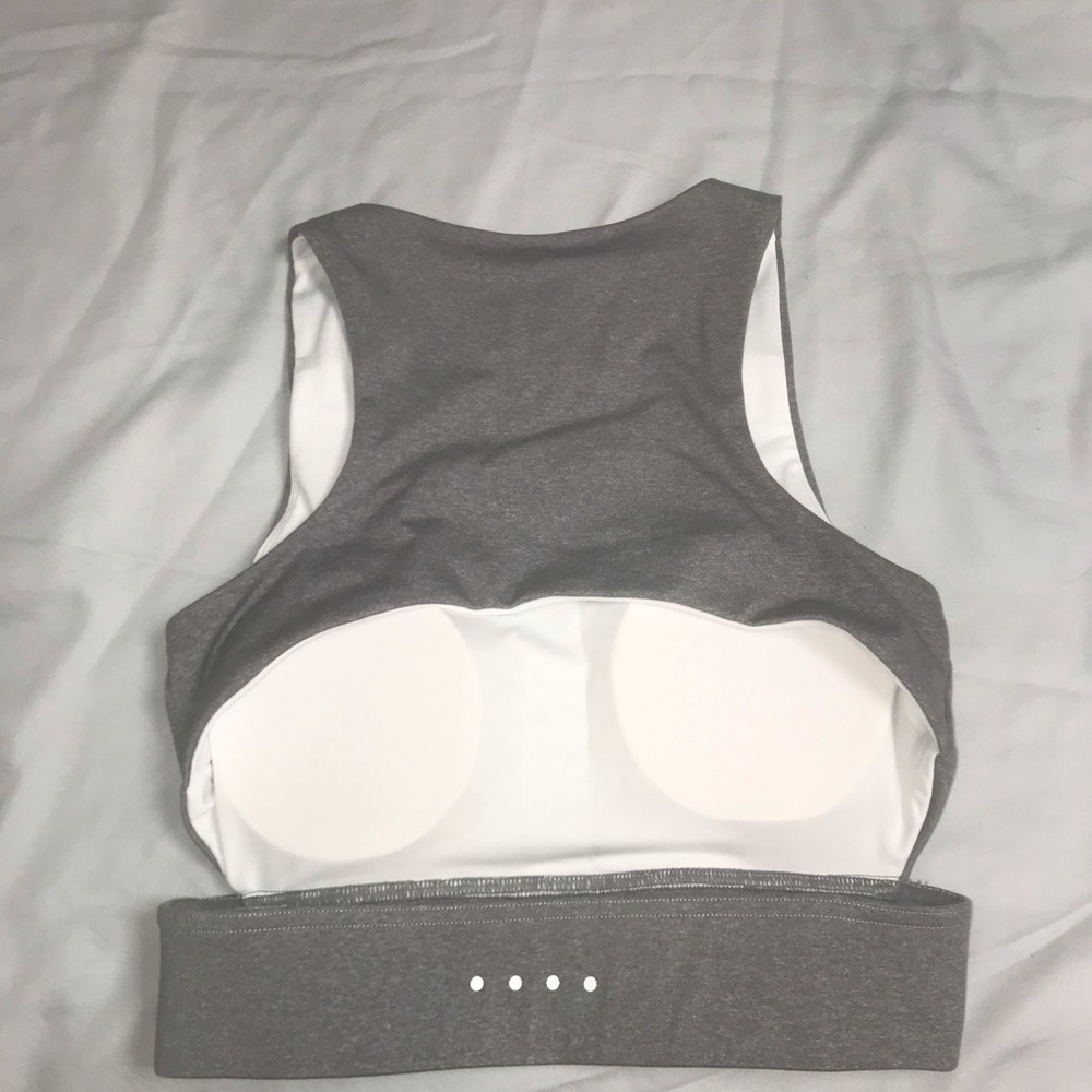 KORA Sportsbra - Picture 2 of 2